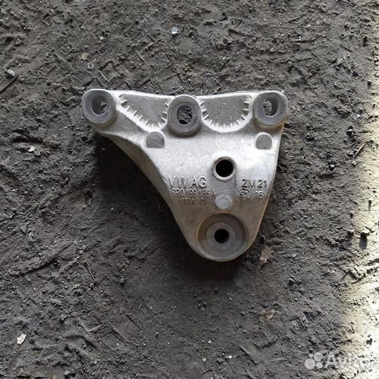 Кронштейн двигателя skoda rapid