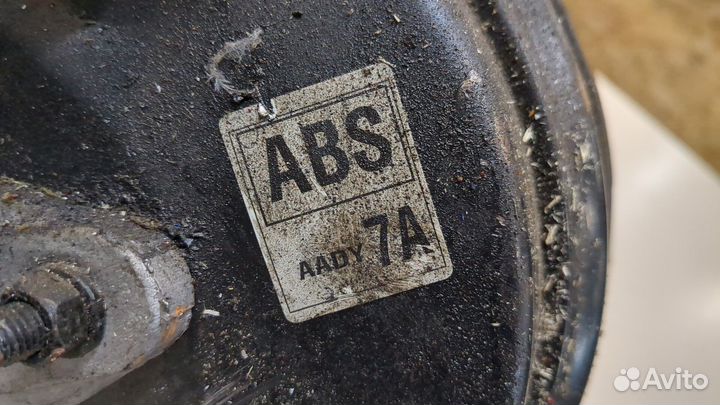 Цилиндр тормозной главный Hyundai Terracan, 2005