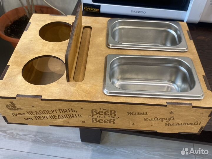 Поднос для напитков и снеков