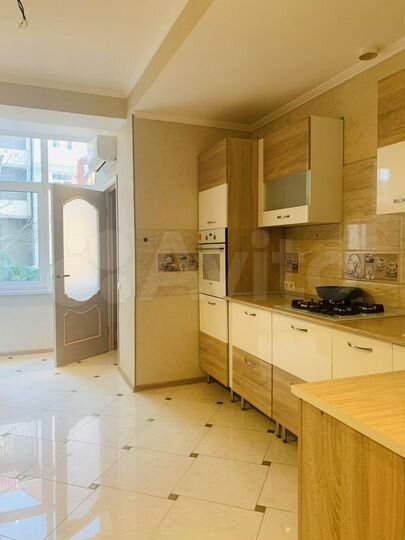 3-к. квартира, 97 м², 3/12 эт.