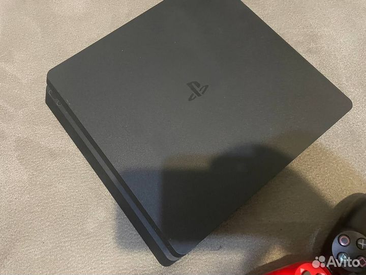 Sony PS4 slim