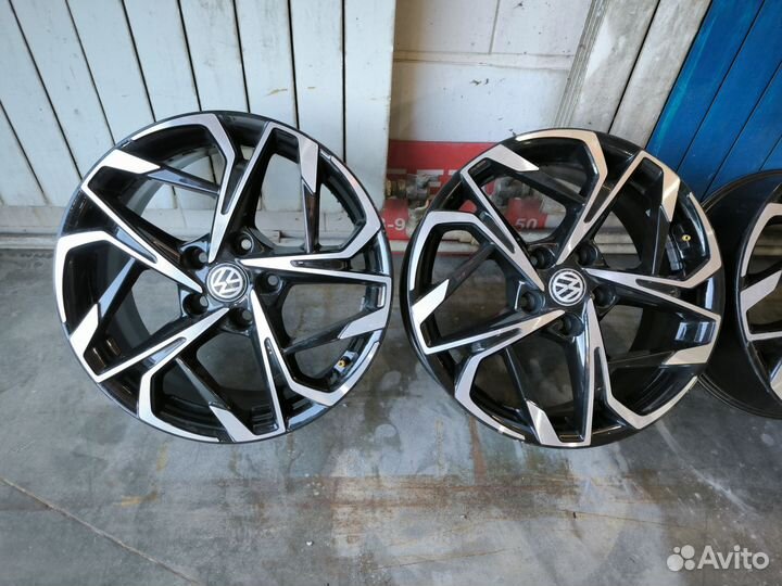 Литые диски R17 5x112 volkswagen Audi Skoda