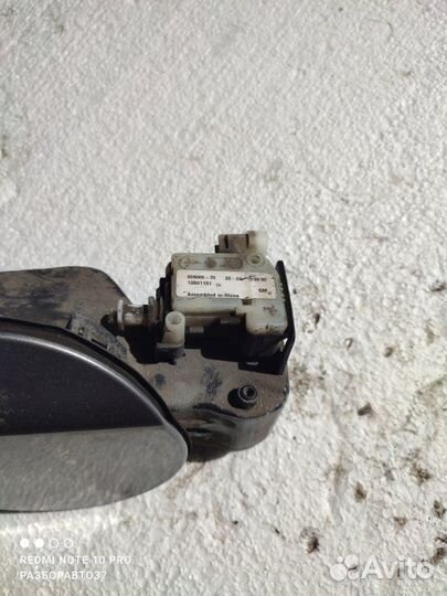 Лючок топливного бака Chevrolet Cruze универсал