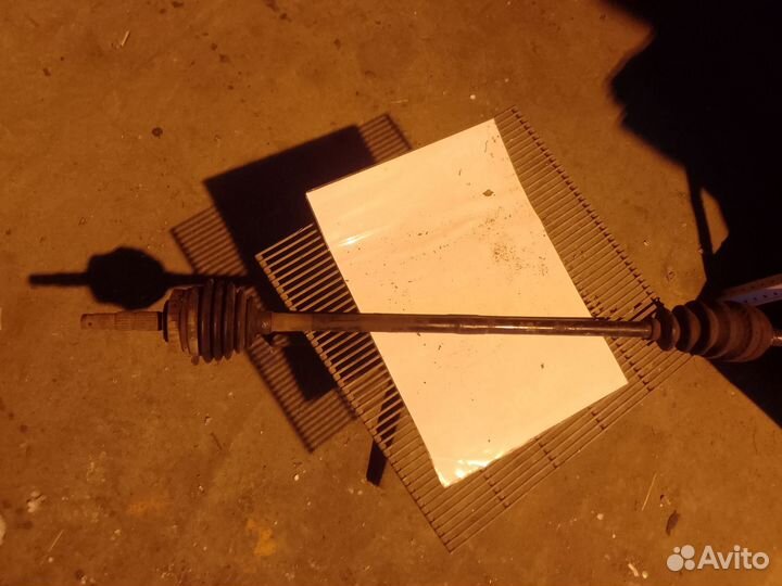 Полуось (привод) передний правый Opel Vectra B