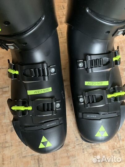 Горнолыжные ботинки Fischer RC4 Curv 120 VFF