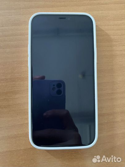 Продам iPhone 12