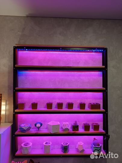 Полка с подсветкой