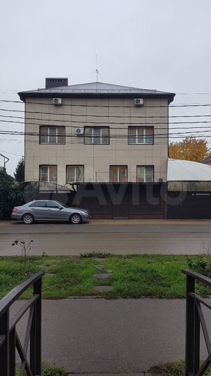 Гостиница, 560 м²
