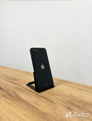 iPhone SE (2020), 64 ГБ