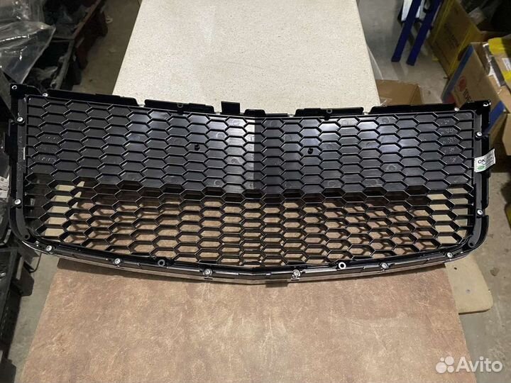 Решетка вентилятора Chevrolet Aveo T255