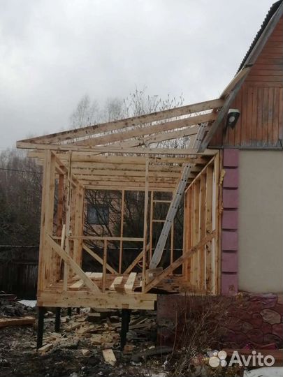 Бригада строителей