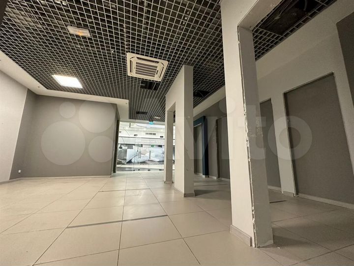 Сдам торговое помещение, 105.3 м²