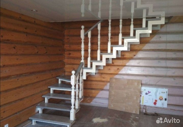 Лестница на металлокаркасе / изготовление лестниц