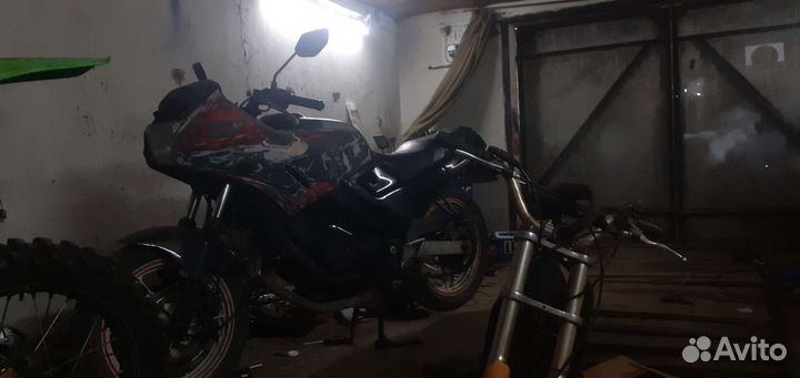 Honda vt250f