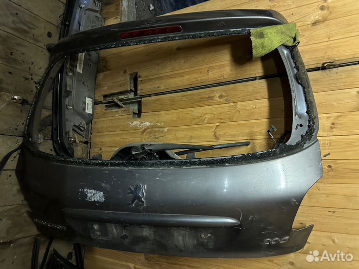Крышка багажника peugeot 206 пежо 206