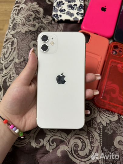 iPhone 11, 64 ГБ