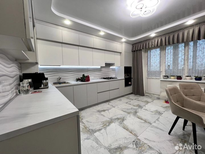 Прямая кухня на заказ. Фабрика