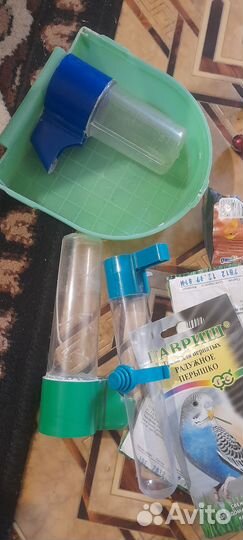 Игрушки для попугая, поилка