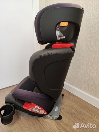 Детское автомобильное кресло Chicco