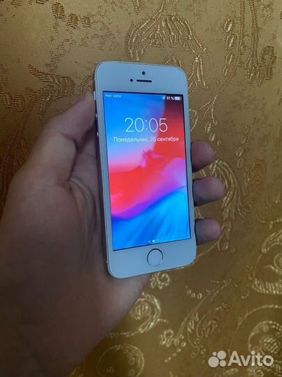 Телефон iPhone 5s