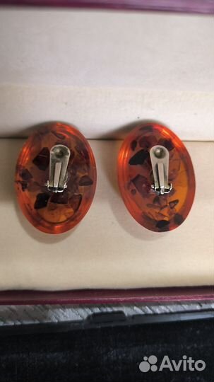Серьги,кулон клипсы.Изделия СССР из янтаря