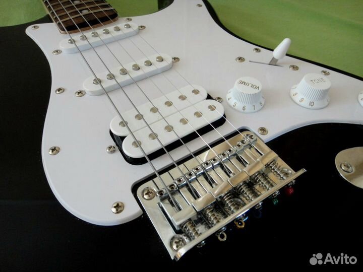 Fender squier bullet stratocaster hss
