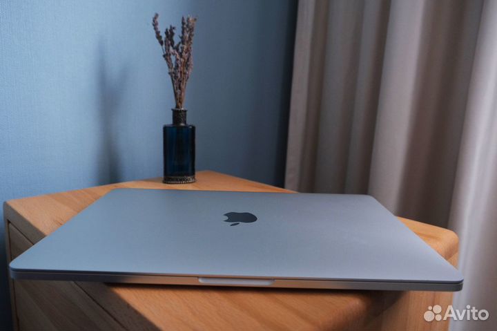 Macbook pro 13 2019 256гб