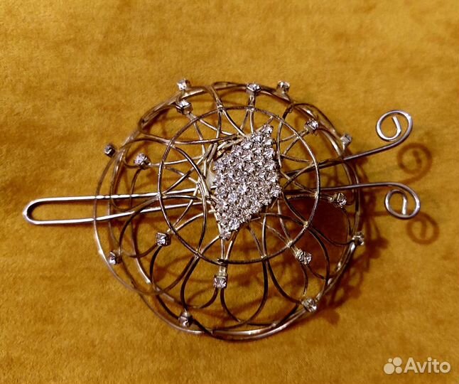 Заколка для волос