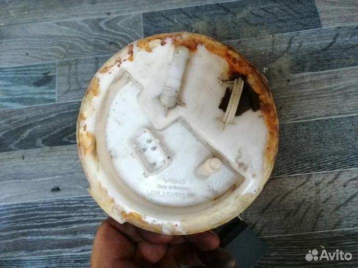 Насос топливный BMW 3er E46 M52TU