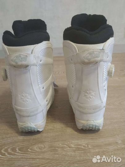 Сноубордические ботинки 37 размер