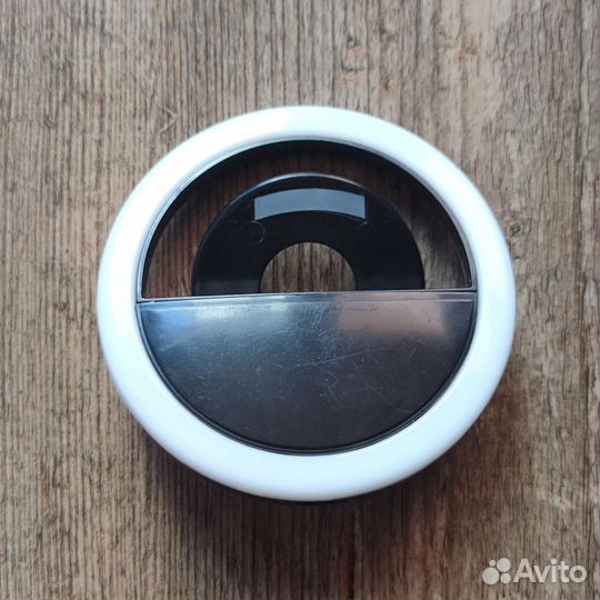 Кольцевая лампа на телефон