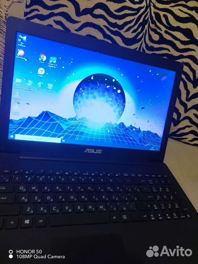 Ноутбук asus