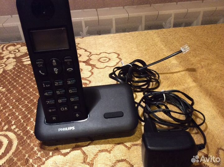 Телефон philips