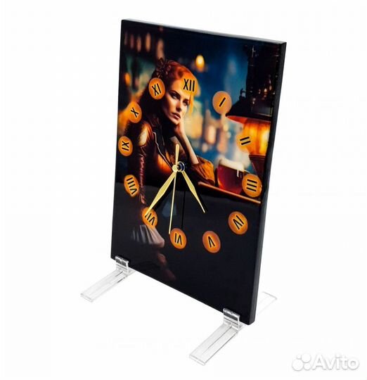 Декоративные часы размышление