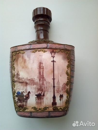 Бутылка для любых напитков и интерьера