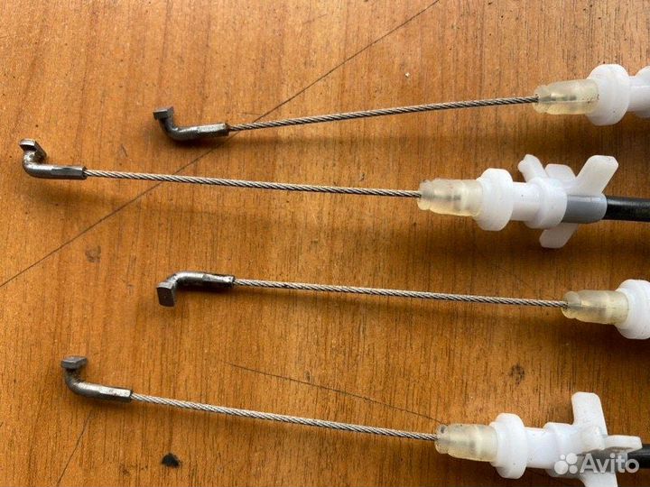 Тросик двери Volkswagen Passat B7 универсал сffb