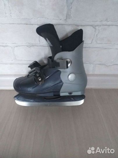 Коньки хоккейные