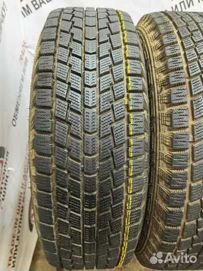 Hankook Nordik IS RW08 215/70 R15 98T