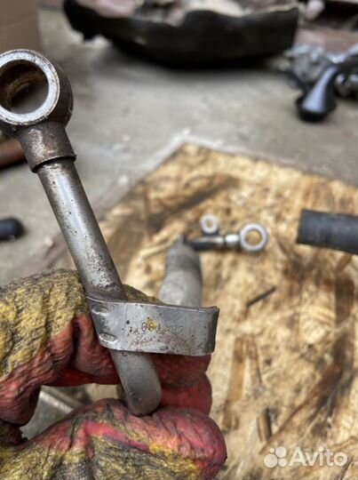 Трубка масляная тройник ож патрубок VW Tiguan