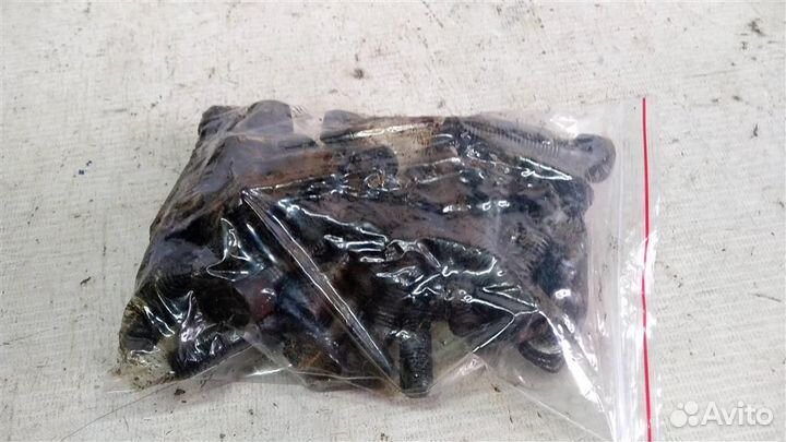 Болт шруса внутреннего BMW 5 E34 88-95г