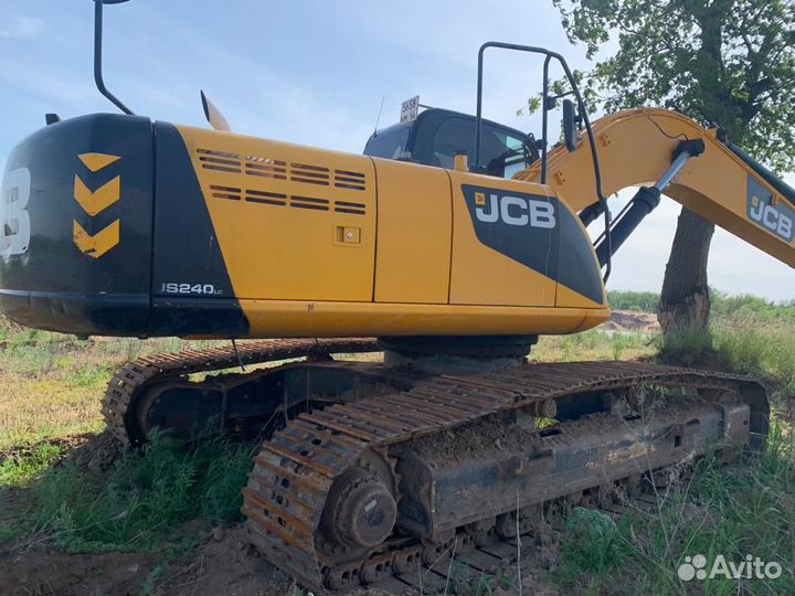 Гусеничный экскаватор JCB JS 240LC, 2013
