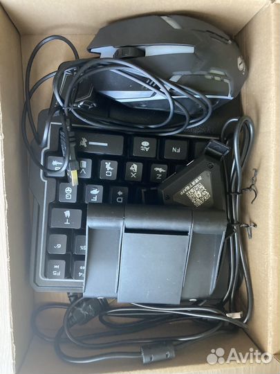 Игровая клавиатура и мышь для телефона