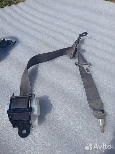 Honda Fit GD ремень безопасности задний правый