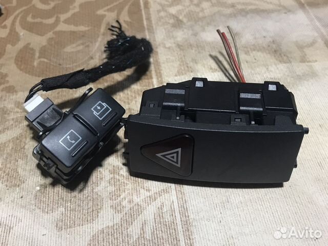 Кнопка команда аварийки w204