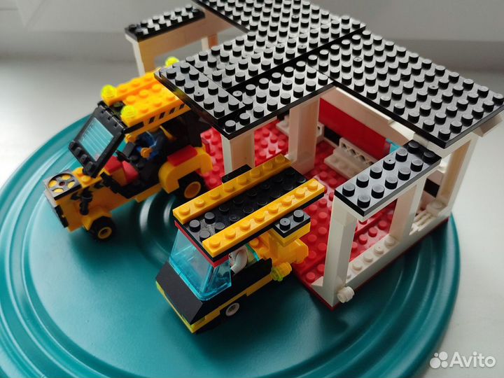 Конструктор Lego. Бокс + трактор и машина