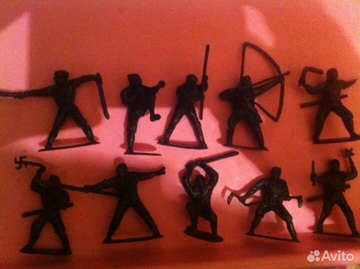 Солдатики.маленькие 1\72