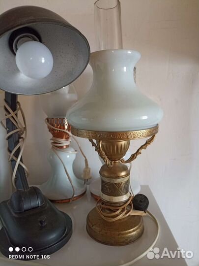 Лампа настольная