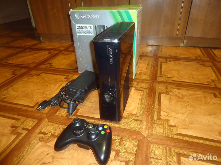 Xbox 360 Slim прошита (Freeboot + LT 3.0) 250Gb