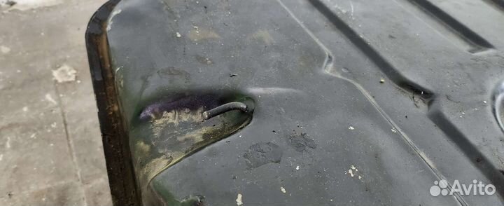 Топливный бак на ниву 2121