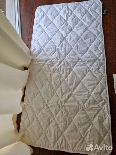 Наматрасник новый на детскую кровать 140/70